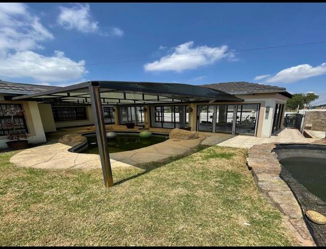 3 BEDROOM HOUSE FOR SALE IN WITPOORTJIE